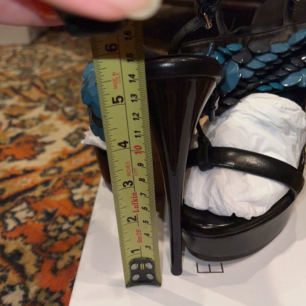 Burberry Shoes Heels - Picture 9 of 12